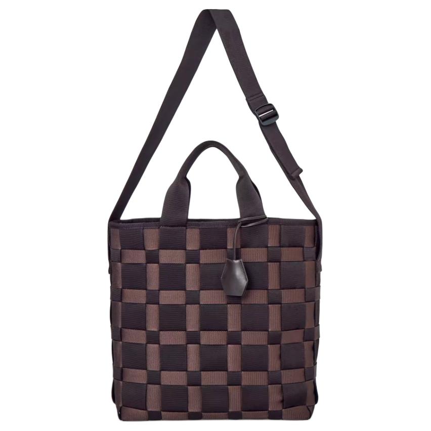 COS Сумка-шоппер из полиэстера Повседневная сумка через плечо Мужская сумка-кроссбоди Классическая темно-коричневая сумка, Dark Brown
COS Сумка-шоппер из полиэстера Повседневная сумка через плечо Мужская сумка-кроссбоди Классическая темно-коричневая сумка, Dark Brown