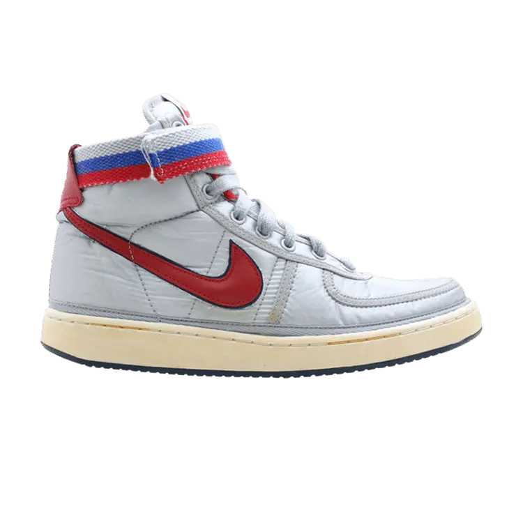 Кроссовки Nike Vandal High Supreme Vntg, серебряный
Кроссовки Nike Vandal High Supreme Vntg, серебряный