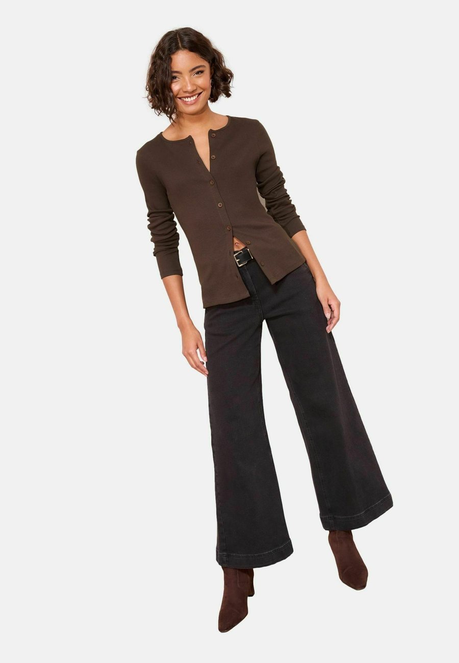 Кардиган Friends Like These BUTTON THROUGH TOP , Brown
Кардиган Friends Like These BUTTON THROUGH TOP , Brown