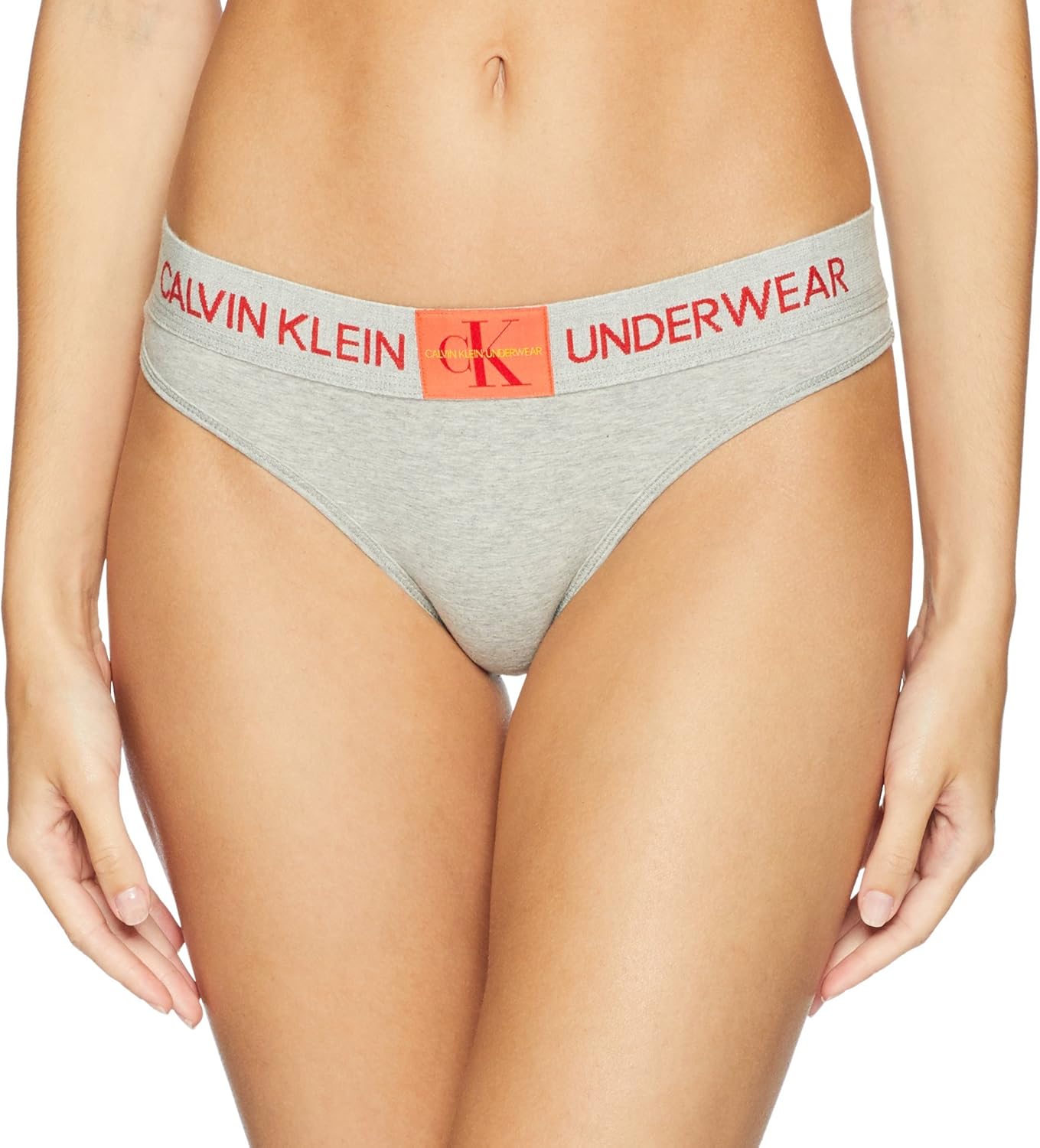 Женские стринги Calvin Klein с монограммой, Grey Heather
Женские стринги Calvin Klein с монограммой, Grey Heather
