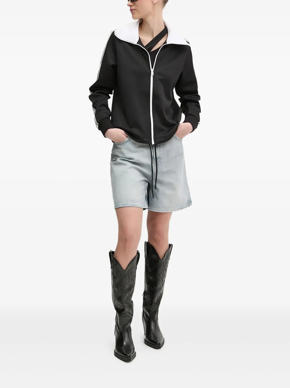 Свитер на молнии с контрастным воротником Hugo, черный
Свитер на молнии с контрастным воротником Hugo, черный