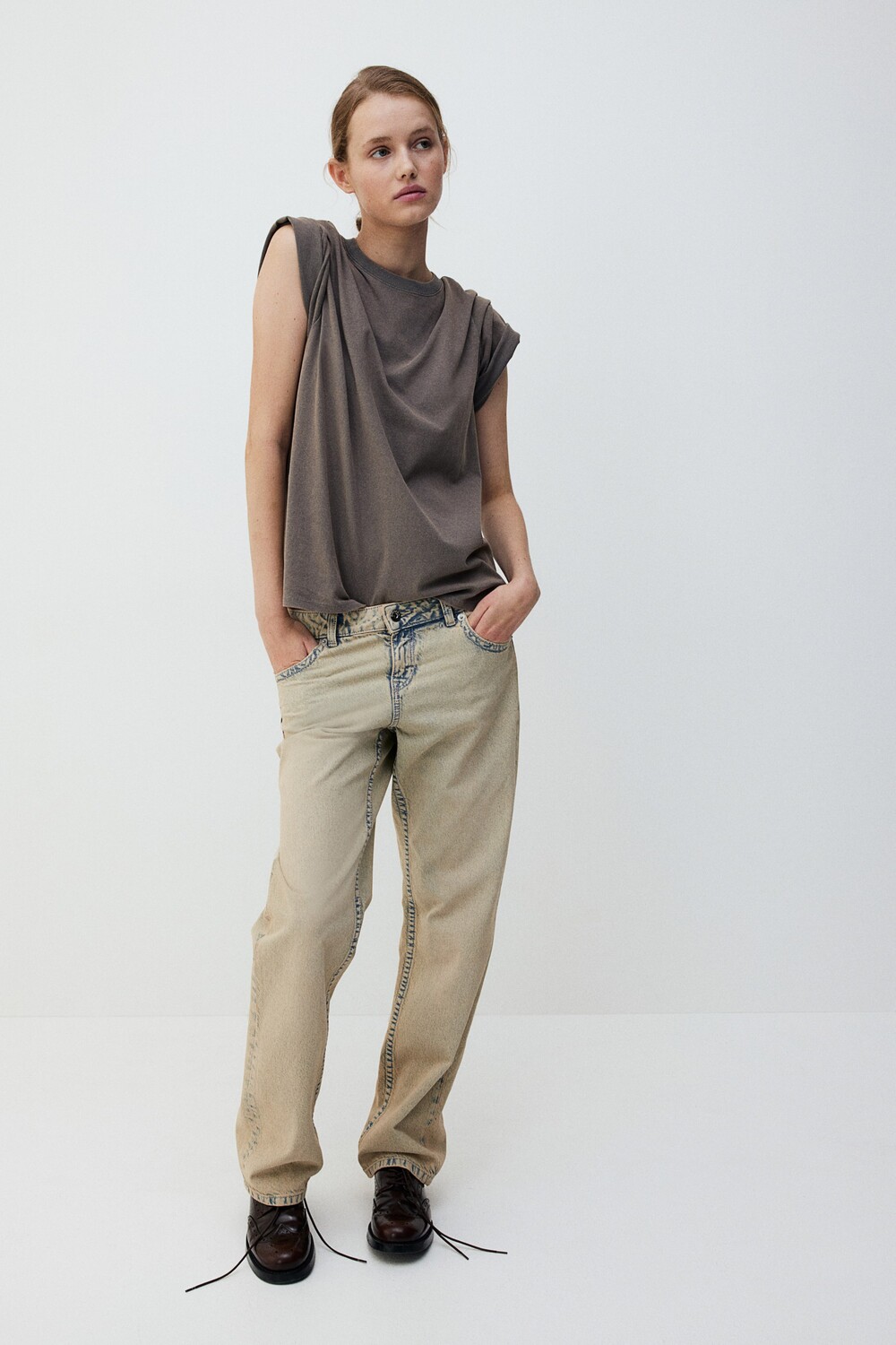 Футболка оверсайз H&M, серый
Футболка оверсайз H&M, серый