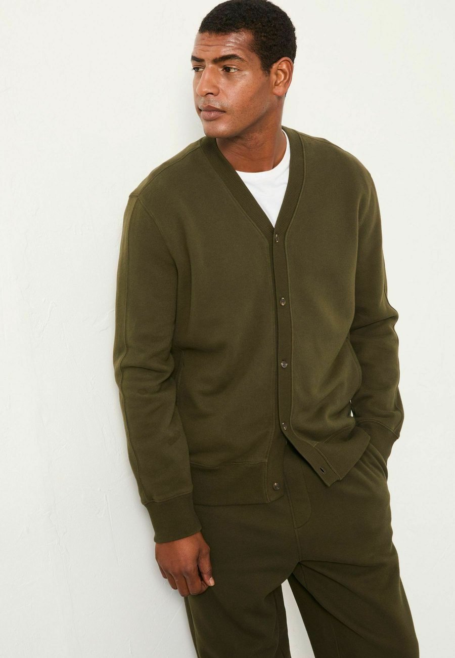 Толстовка FatFace TALL , Dark Green/Green
Толстовка FatFace TALL , Dark Green/Green