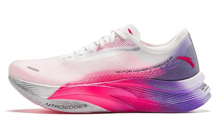 Кроссовки женские C202 5 GT с низким верхом Anta
Кроссовки женские C202 5 GT с низким верхом Anta