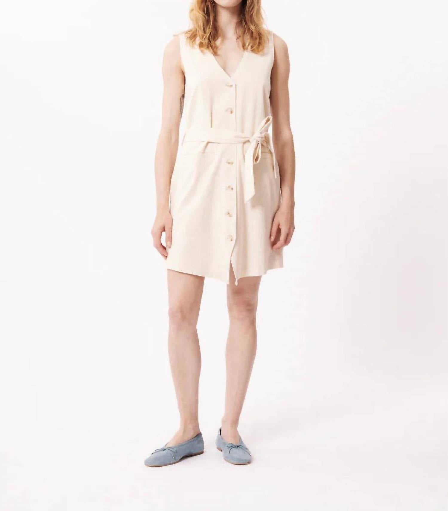 Платье Cicilia в кремовом цвете FRNCH
Платье Cicilia в кремовом цвете FRNCH