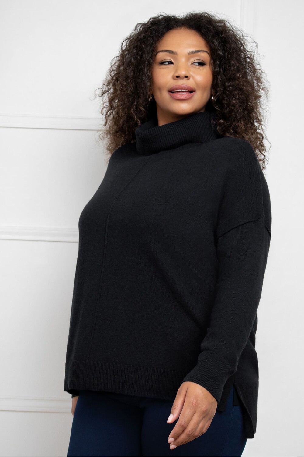 Джемпер с круглым вырезом и изогнутым воротником Live Unlimited, черный
Джемпер с круглым вырезом и изогнутым воротником Live Unlimited, черный