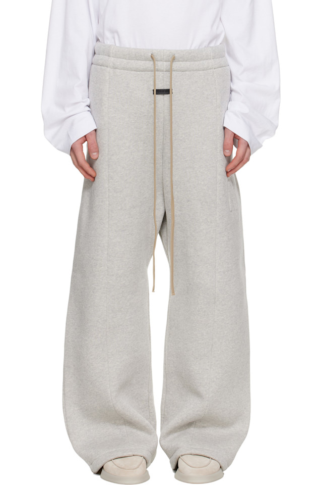 Fear Of God Серые спортивные штаны с широкими штанинами
Fear Of God Серые спортивные штаны с широкими штанинами