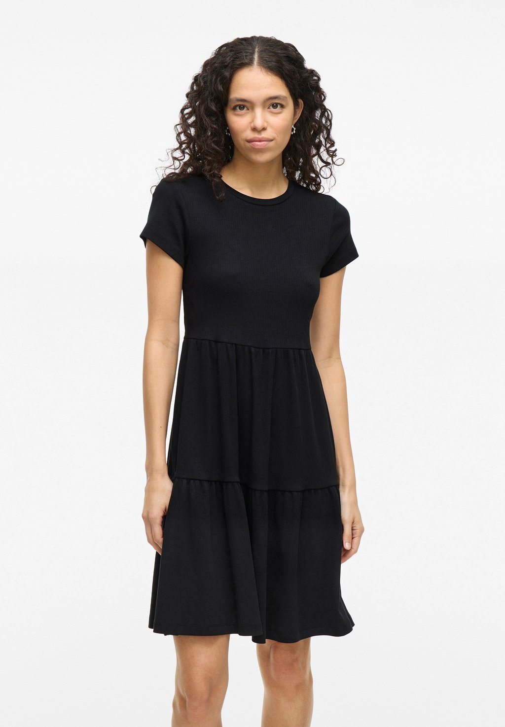 Платье-джемпер VILA Petite, черный
Платье-джемпер VILA Petite, черный