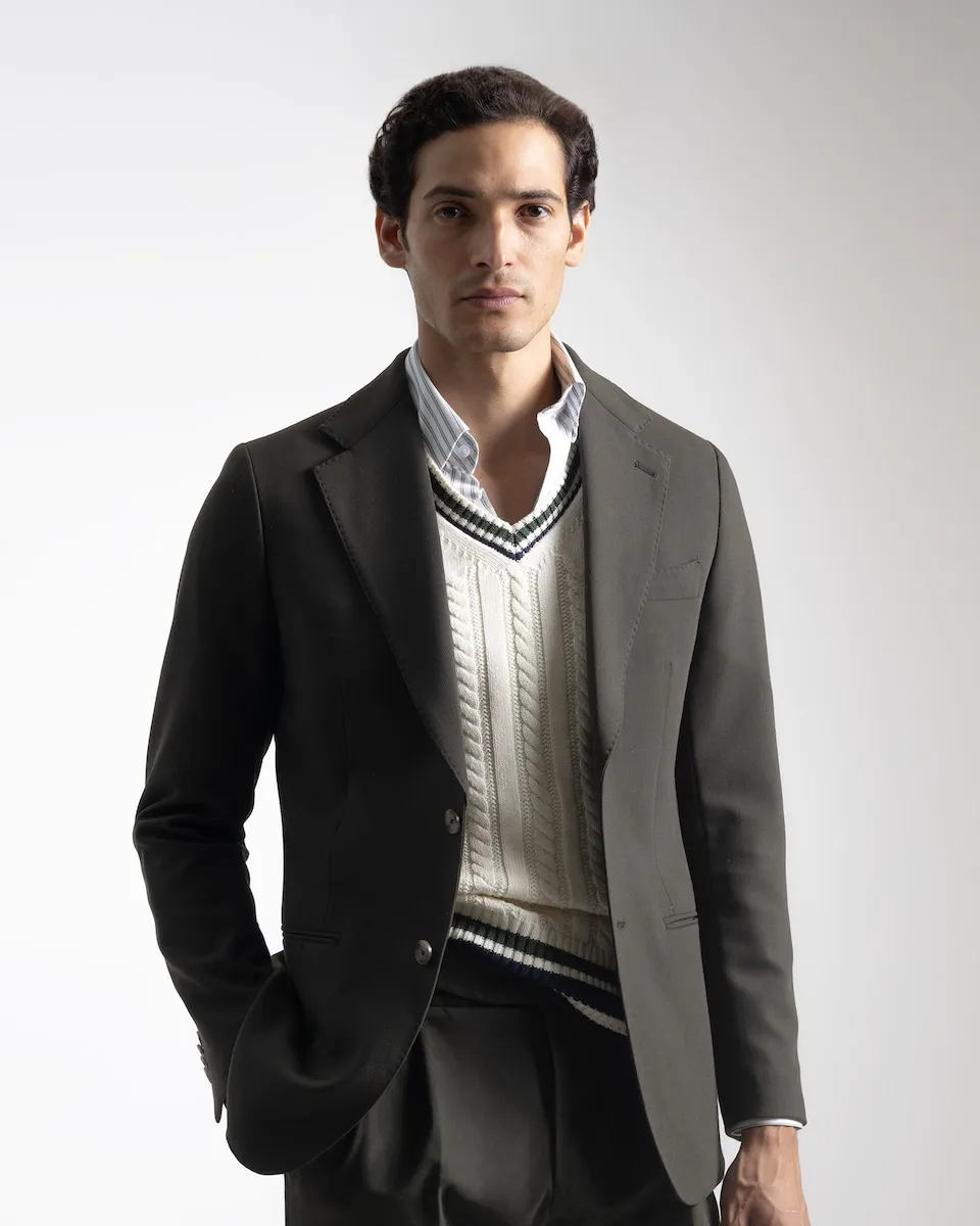 Мужской пиджак структуры slim fit цвета хаки PuroEgo
Мужской пиджак структуры slim fit цвета хаки PuroEgo