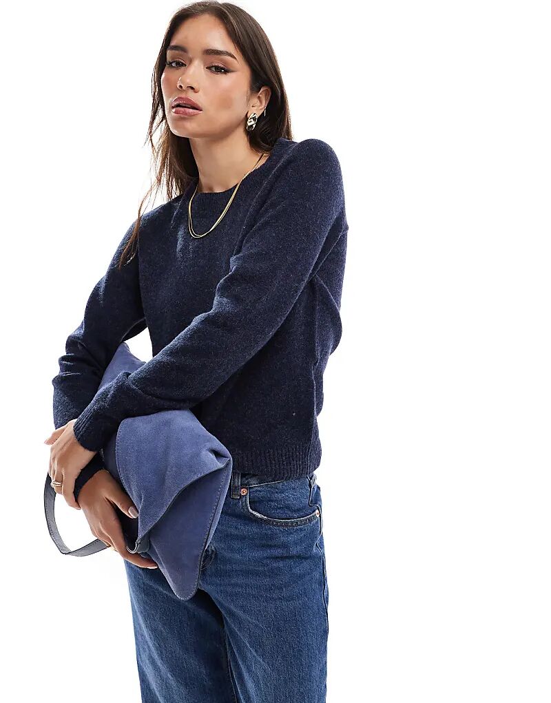 Вязаный джемпер Vero Moda с круглым вырезом в цвете «меланж» темно-синего цвета
Вязаный джемпер Vero Moda с круглым вырезом в цвете «меланж» темно-синего цвета