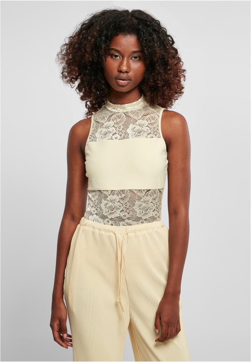 Блузка Urban Classics LADIES LACE BODY, цвет softyellow 
Блузка Urban Classics LADIES LACE BODY, цвет softyellow