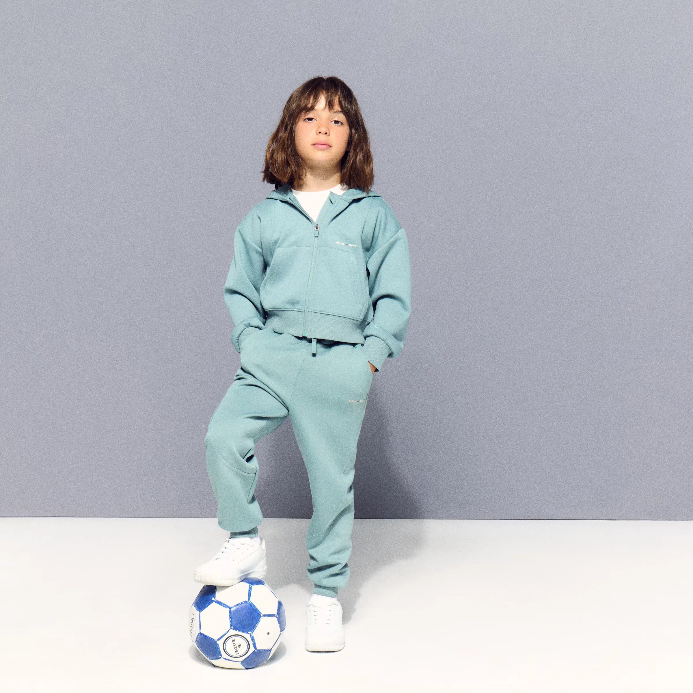 Детская спортивная толстовка Boomerang из вискозы Sportcasual, зеленый 
Детская спортивная толстовка Boomerang из вискозы Sportcasual, зеленый