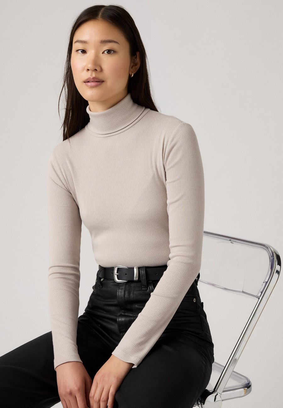 Джемпер Levi's DREAMY TURTLENECK, Chateau Gray/Light Grey
Джемпер Levi's DREAMY TURTLENECK, Chateau Gray/Light Grey