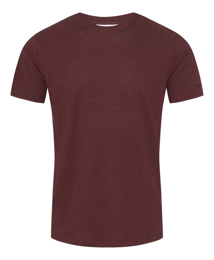 Льняная футболка, приталенный крой, произведено в Португалии. Orlebar Brown, красный
Льняная футболка, приталенный крой, произведено в Португалии. Orlebar Brown, красный