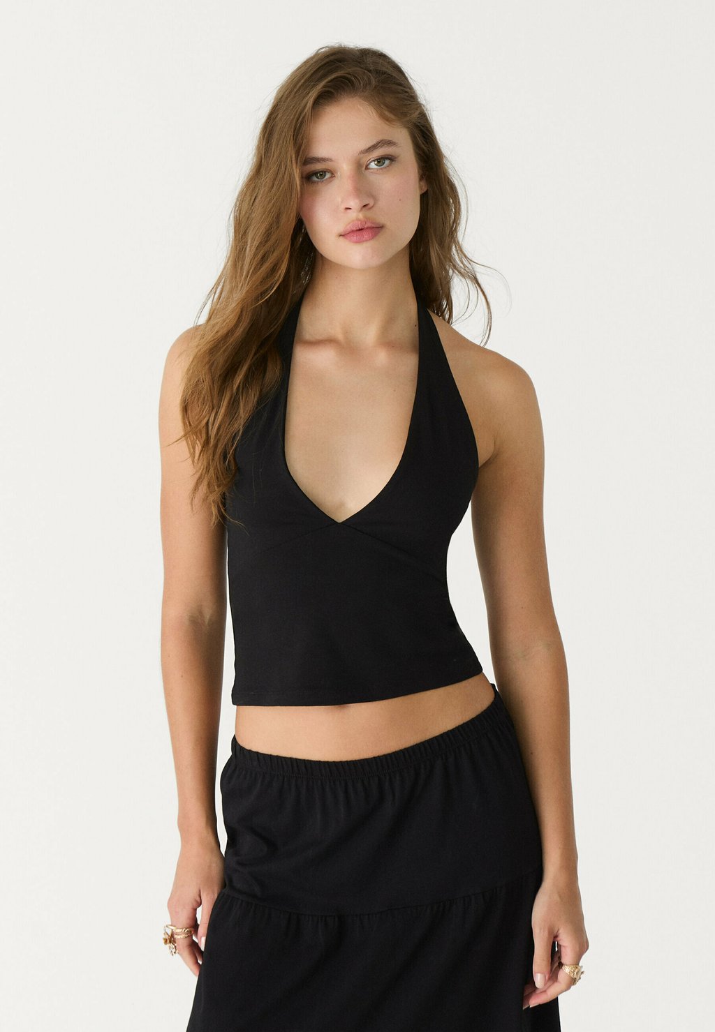 Топ V-NECK HALTER Stradivarius, черный
Топ V-NECK HALTER Stradivarius, черный
