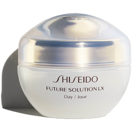 Многофункциональный дневной крем для лица future solution lx total protective cream Shiseido, 50 мл
Многофункциональный дневной крем для лица future solution lx total protective cream Shiseido, 50 мл