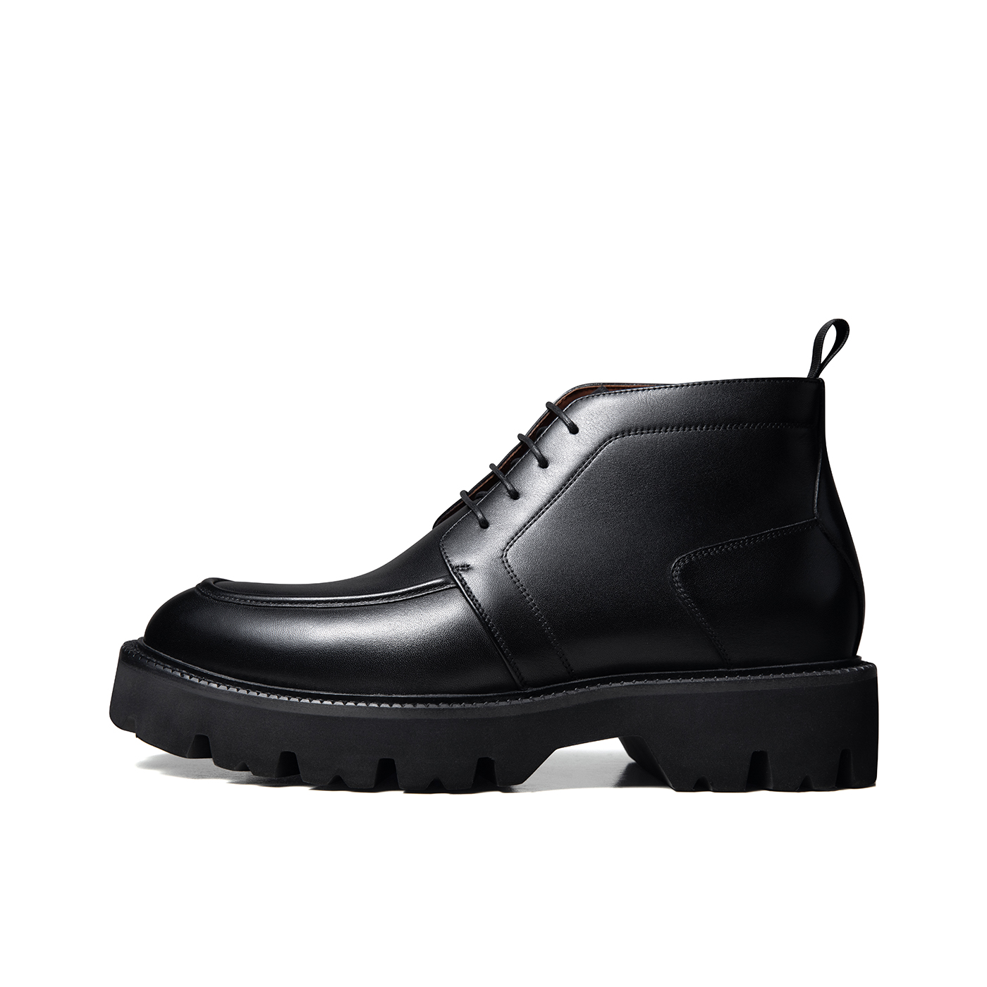 Zuti Короткие мужские ботинки Martin 7,5 см, черные
Zuti Короткие мужские ботинки Martin 7,5 см, черные