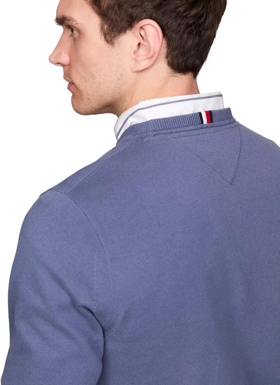 Мужской фирменный однотонный свитер с круглым вырезом TOMMY HILFIGER из коллекции 2025 года, Bank Blue.
Мужской фирменный однотонный свитер с круглым вырезом TOMMY HILFIGER из коллекции 2025 года, Bank Blue.