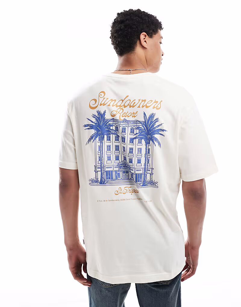 Футболка ONLY & SONS свободного кроя с принтом на спине в виде курорта кремового цвета
Футболка ONLY & SONS свободного кроя с принтом на спине в виде курорта кремового цвета