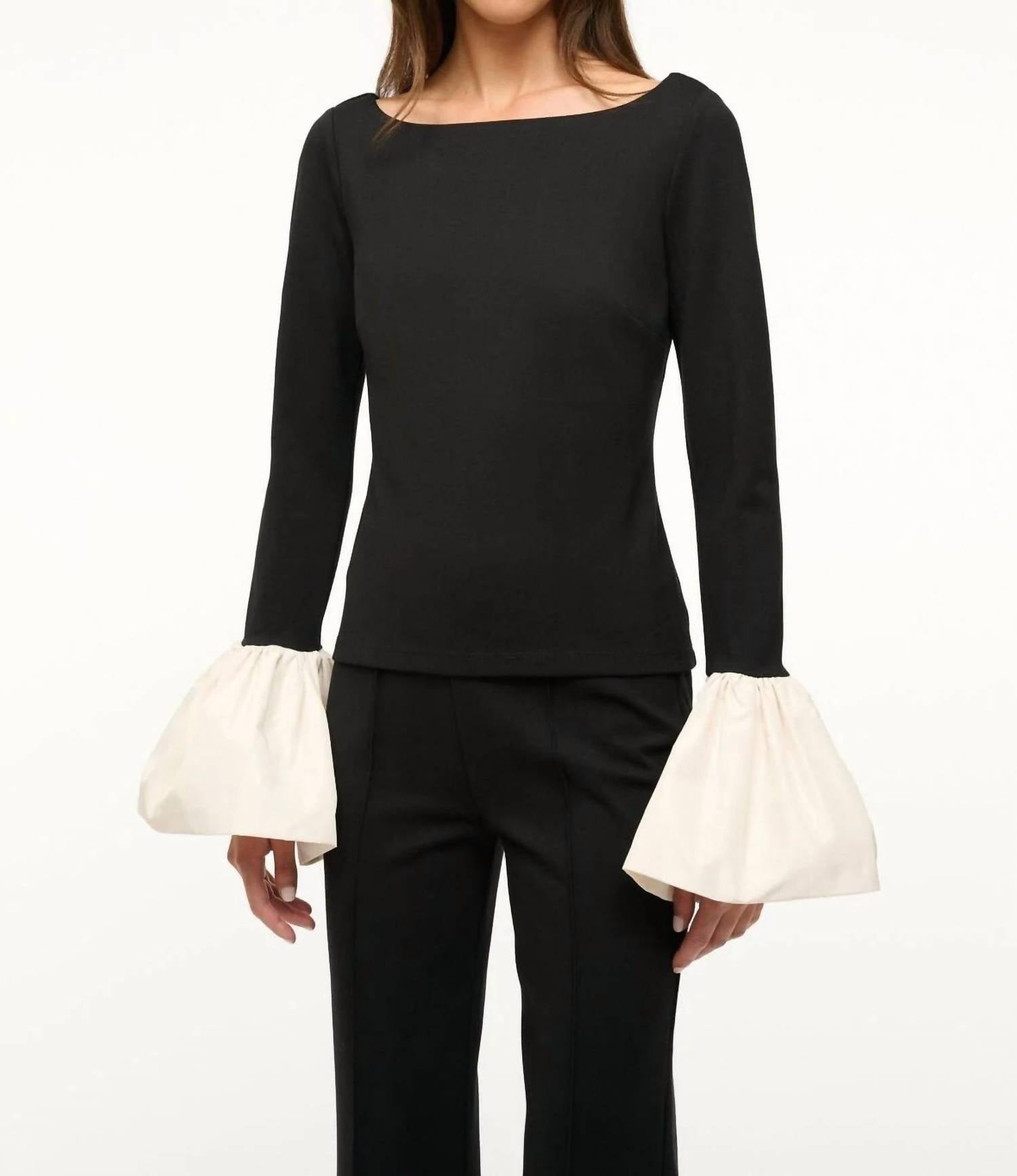 Топ Paige черного цвета/цвета слоновой кости STAUD
Топ Paige черного цвета/цвета слоновой кости STAUD