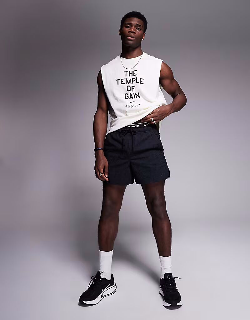 Шорты Nike Training Unlimited Dri-FIT из ткани сирсакер длиной 5 дюймов черного цвета
Шорты Nike Training Unlimited Dri-FIT из ткани сирсакер длиной 5 дюймов черного цвета