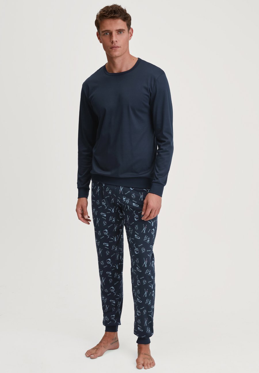 Пижамный комплект Calida SWISS RESORT BÜNDCHEN SET, Dark Sapphire/Dark Blue
Пижамный комплект Calida SWISS RESORT BÜNDCHEN SET, Dark Sapphire/Dark Blue