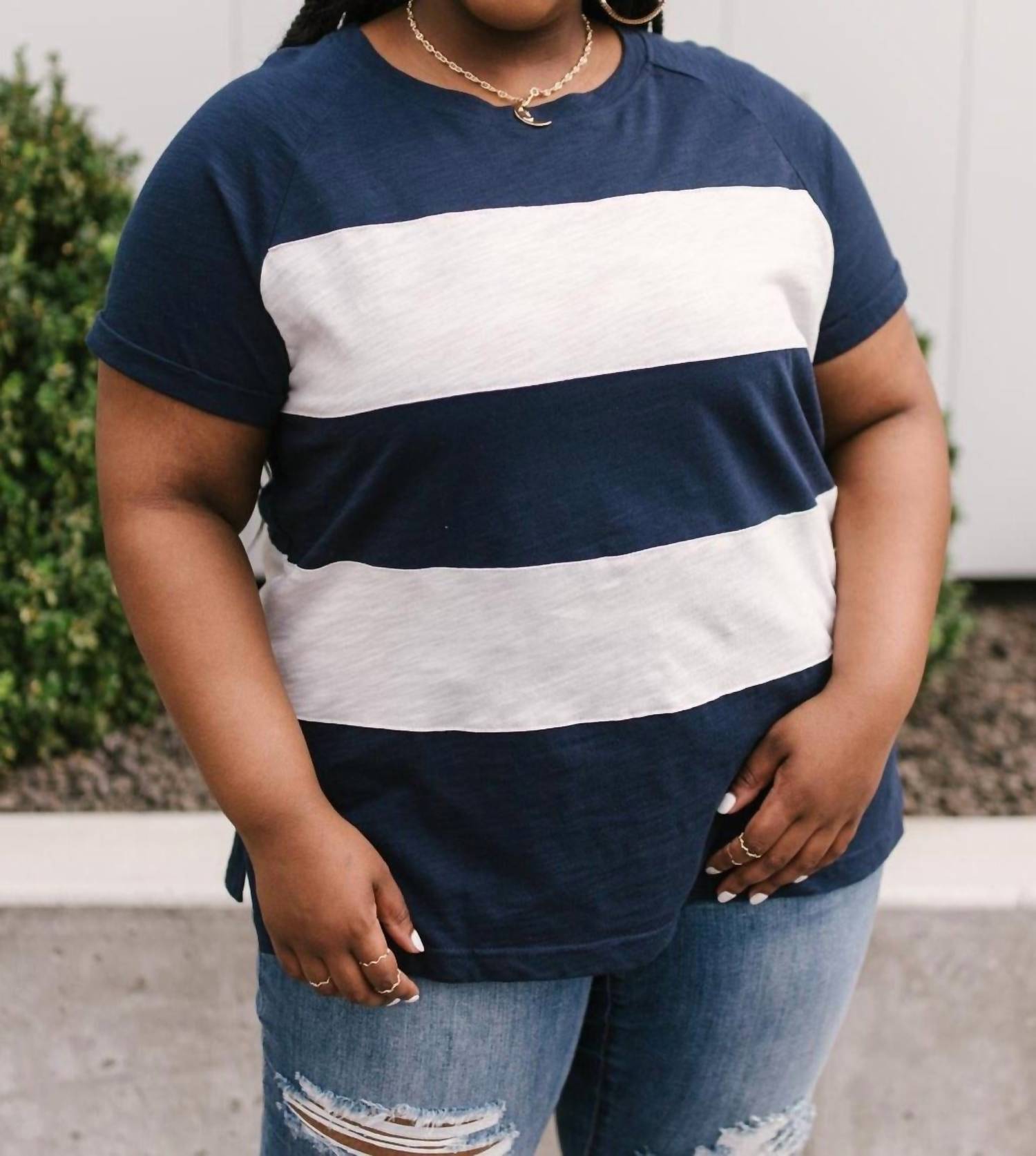 Современный топ Brenton в темно-синем цвете Cotton Bleu
Современный топ Brenton в темно-синем цвете Cotton Bleu