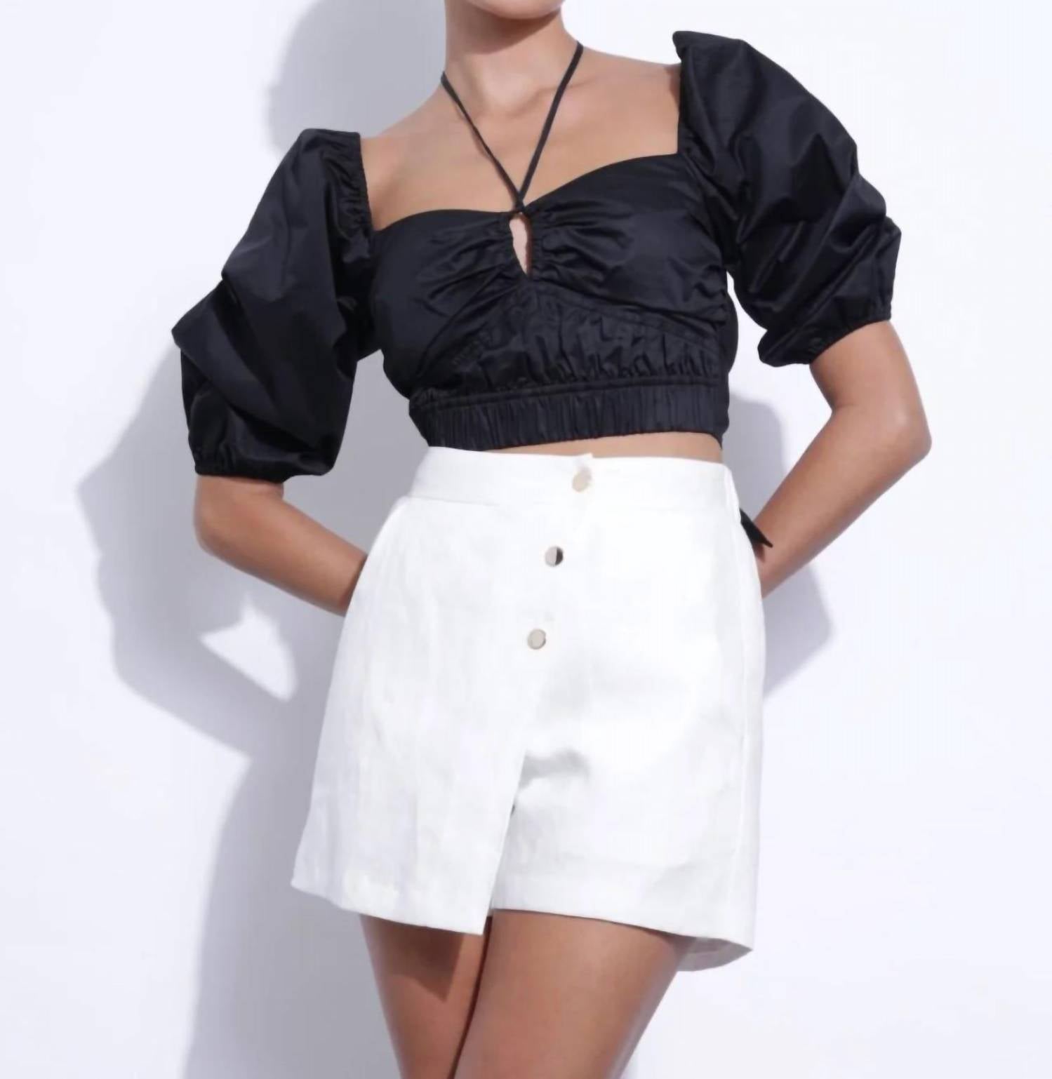 Блузка Розали в черном цвете Karina Grimaldi
Блузка Розали в черном цвете Karina Grimaldi