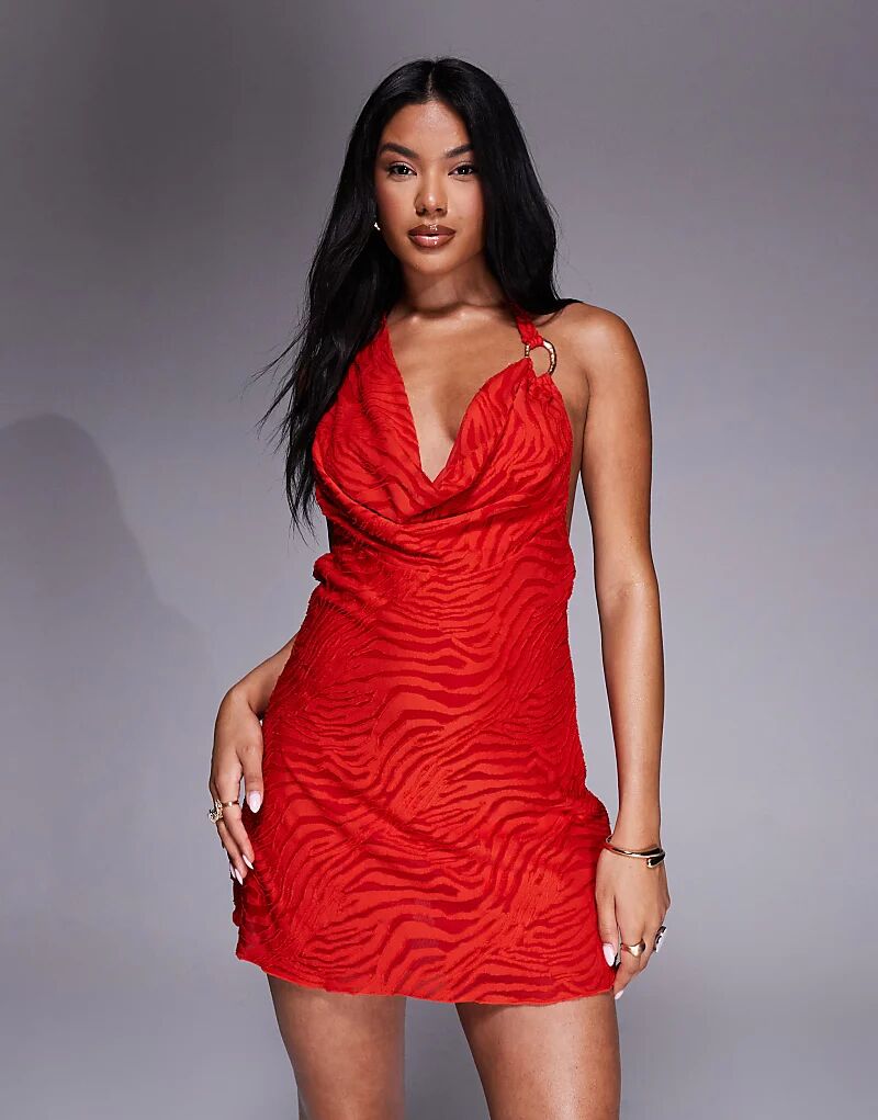 Мини-платье Oh Polly с воротником-хомутом в ярко-красном цвете
Мини-платье Oh Polly с воротником-хомутом в ярко-красном цвете