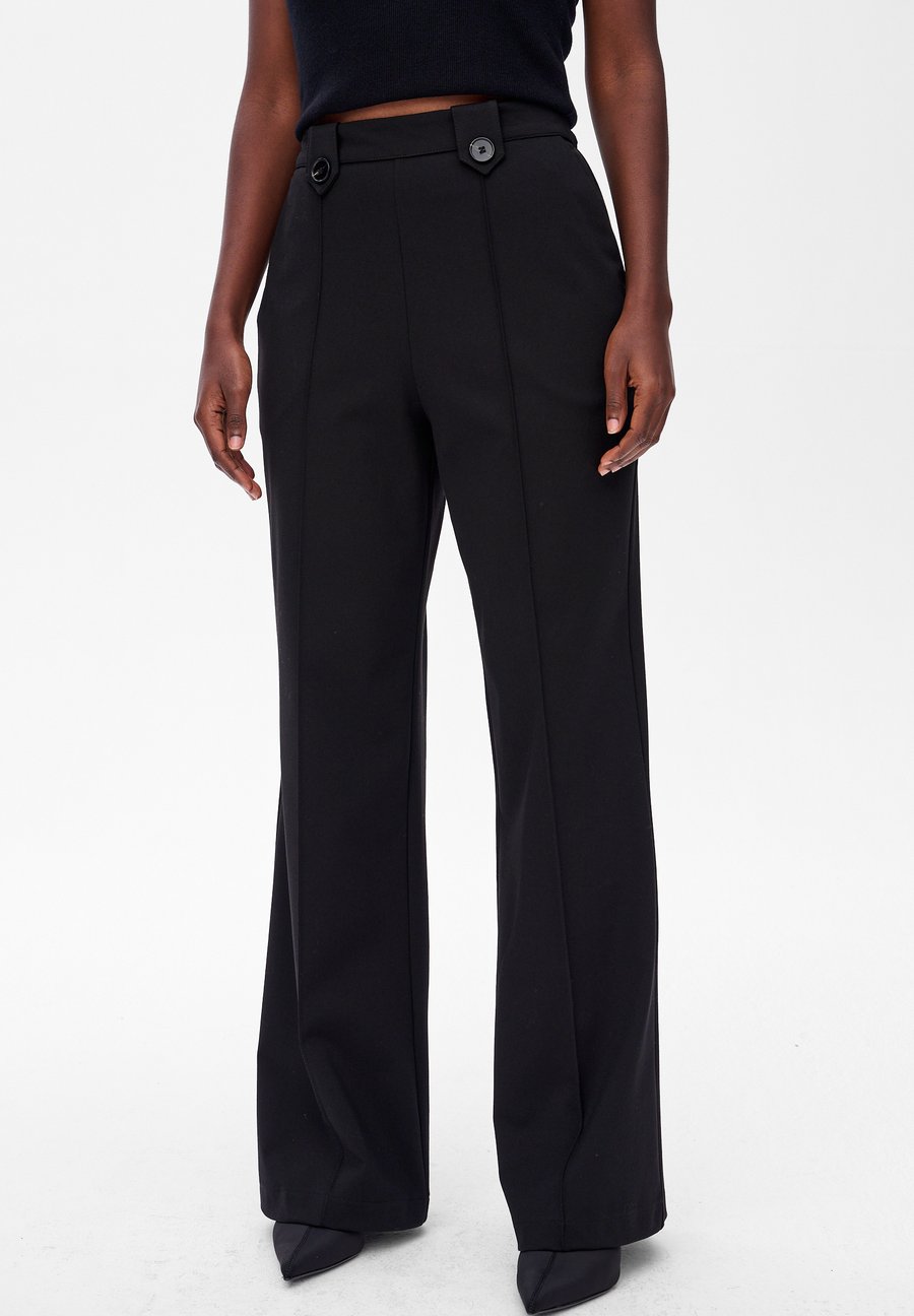 Брюки blue shadow VIGRO, Black
Брюки blue shadow VIGRO, Black