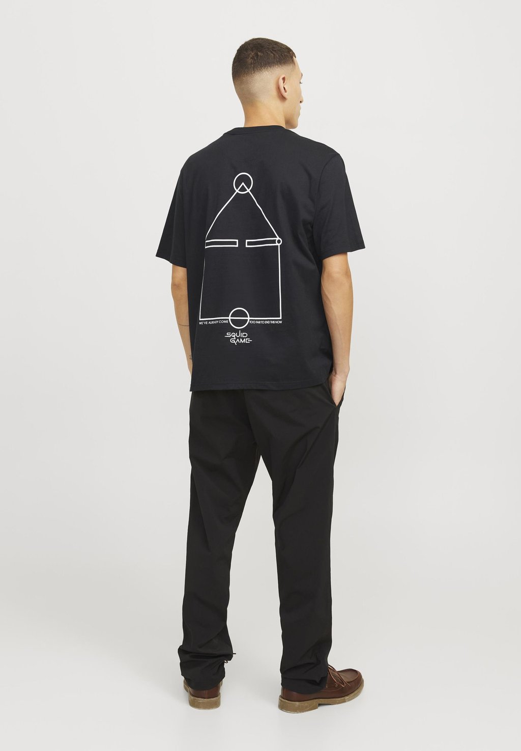 Футболка с принтом JJSQUIDGAME Jack & Jones, черный 
Футболка с принтом JJSQUIDGAME Jack & Jones, черный