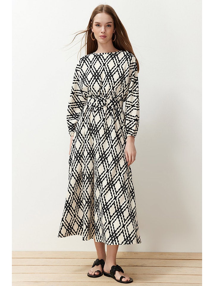 Длинное платье trendyol, кремовый/черный
Длинное платье trendyol, кремовый/черный