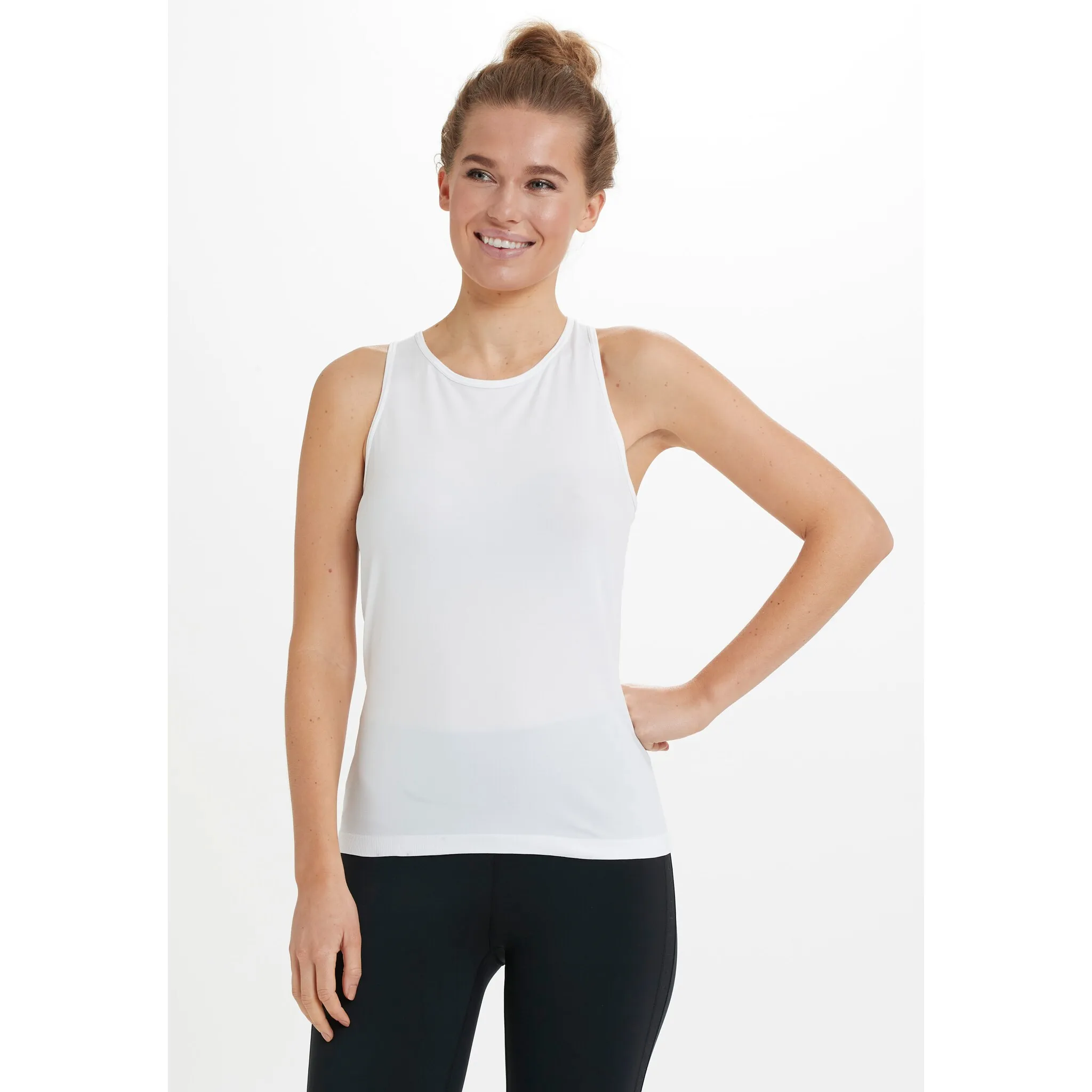 Майка ATHLECIA (1 шт.), изготовлена из качественного функционального материала, белый 
Майка ATHLECIA (1 шт.), изготовлена из качественного функционального материала, белый