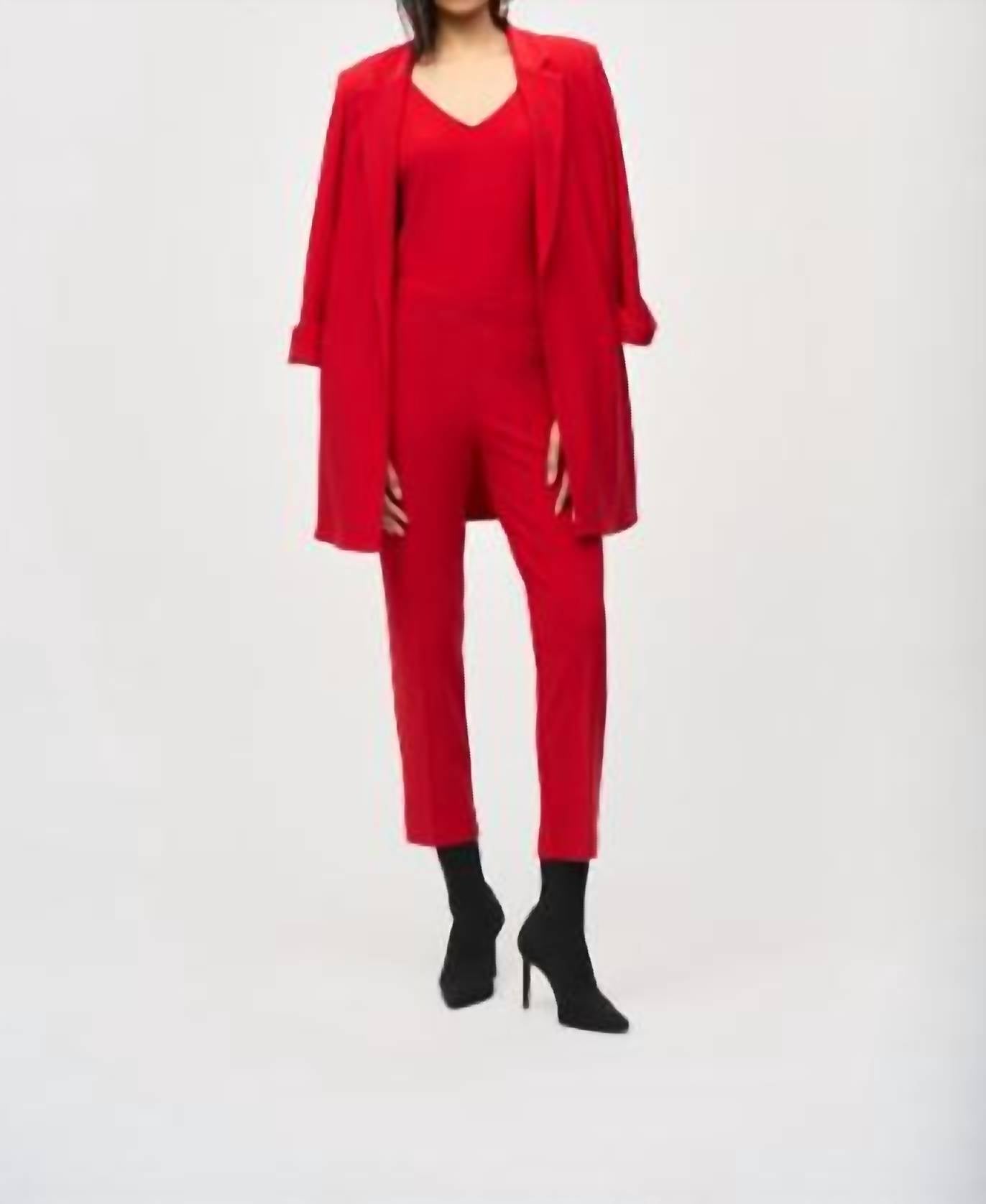 Брюки Lipstick в цвете помадный красный Joseph Ribkoff
Брюки Lipstick в цвете помадный красный Joseph Ribkoff