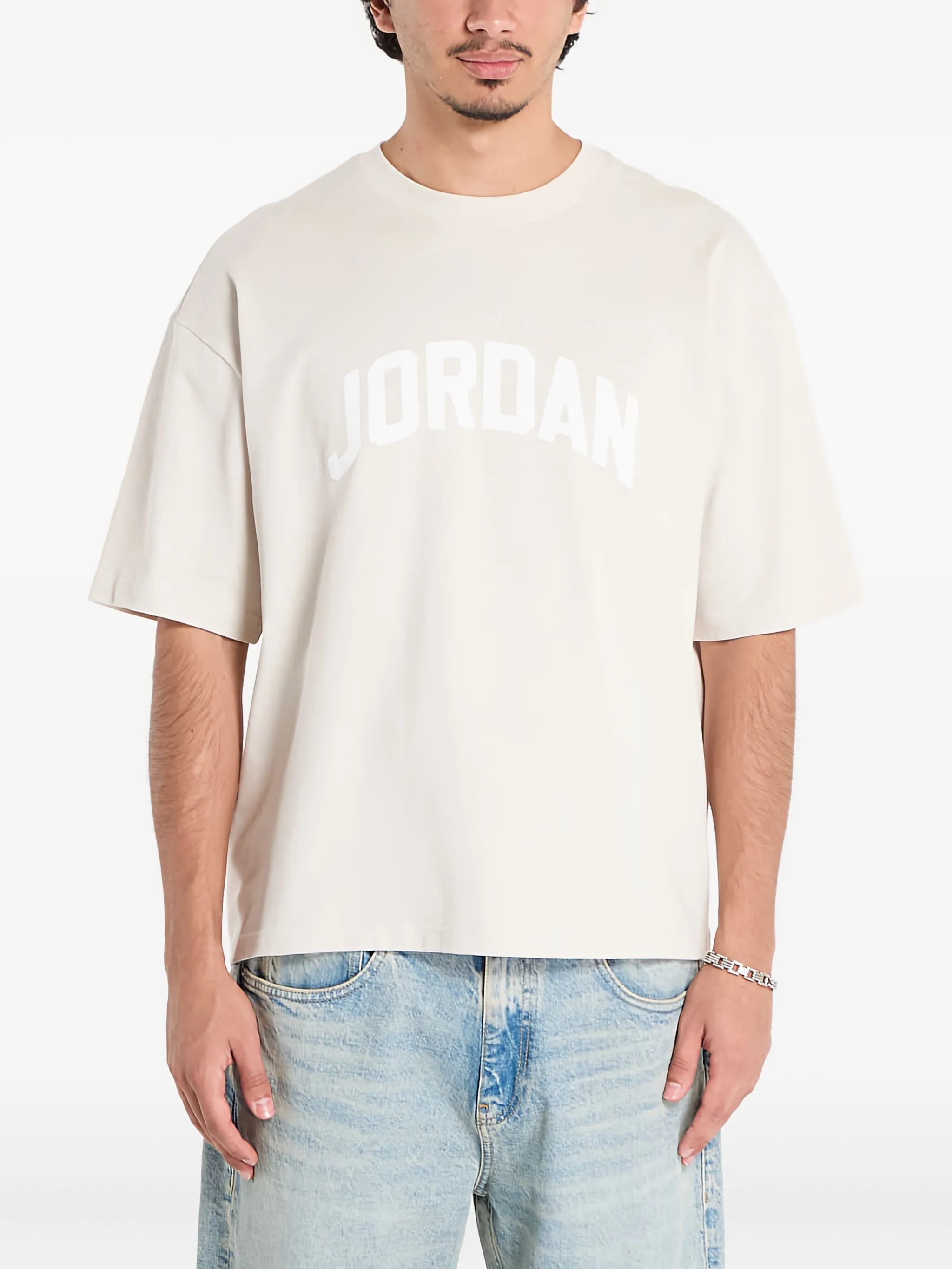 Футболка Flight Essentials с логотипом Jordan, белый
Футболка Flight Essentials с логотипом Jordan, белый