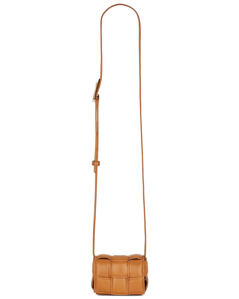 Мини-сумка для фотоаппарата с кассетой Candy Bottega Veneta, цвет Camel & Gold, Бежевый, Мини-сумка для фотоаппарата с кассетой Candy Bottega Veneta, цвет Camel & Gold
Мини-сумка для фотоаппарата с кассетой Candy Bottega Veneta, цвет Camel & Gold, Бежевый, Мини-сумка для фотоаппарата с кассетой Candy Bottega Veneta, цвет Camel & Gold