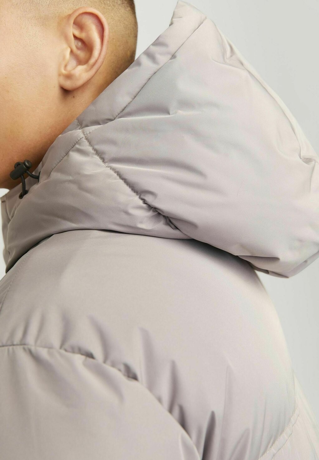 Зимняя куртка JJEBRADLEY Jack & Jones, бежевый
Зимняя куртка JJEBRADLEY Jack & Jones, бежевый