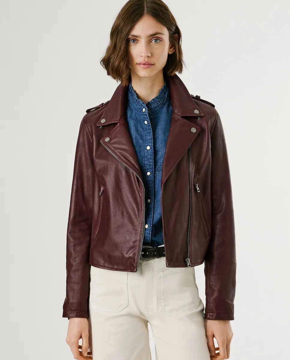Женская байкерская куртка из кожи с погонами Pepe Jeans, бордовый
Женская байкерская куртка из кожи с погонами Pepe Jeans, бордовый