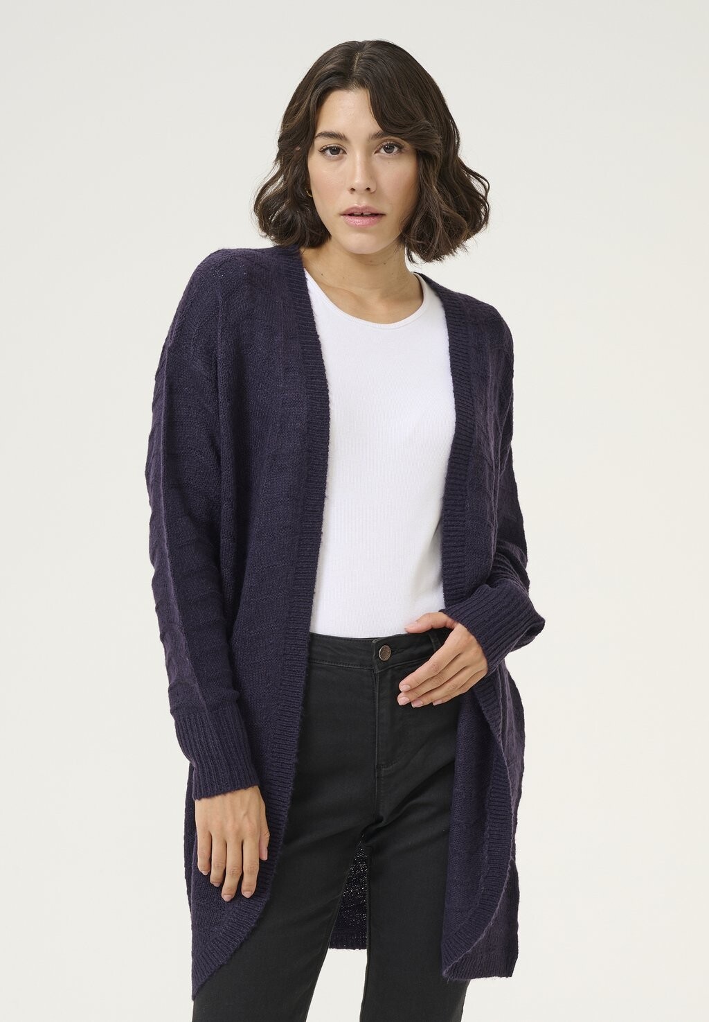 Кардиган EMRIA Kaffe, фиолетовый
Кардиган EMRIA Kaffe, фиолетовый