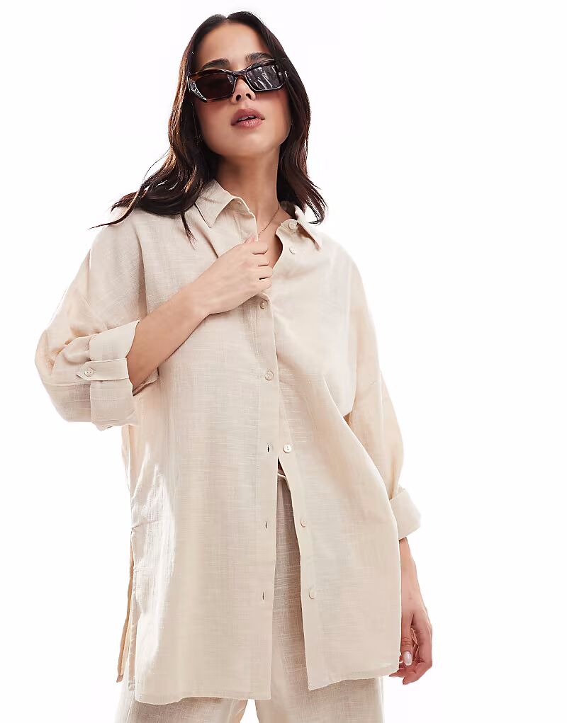 Рубашка New Look из хлопка и слайма кремового цвета
Рубашка New Look из хлопка и слайма кремового цвета