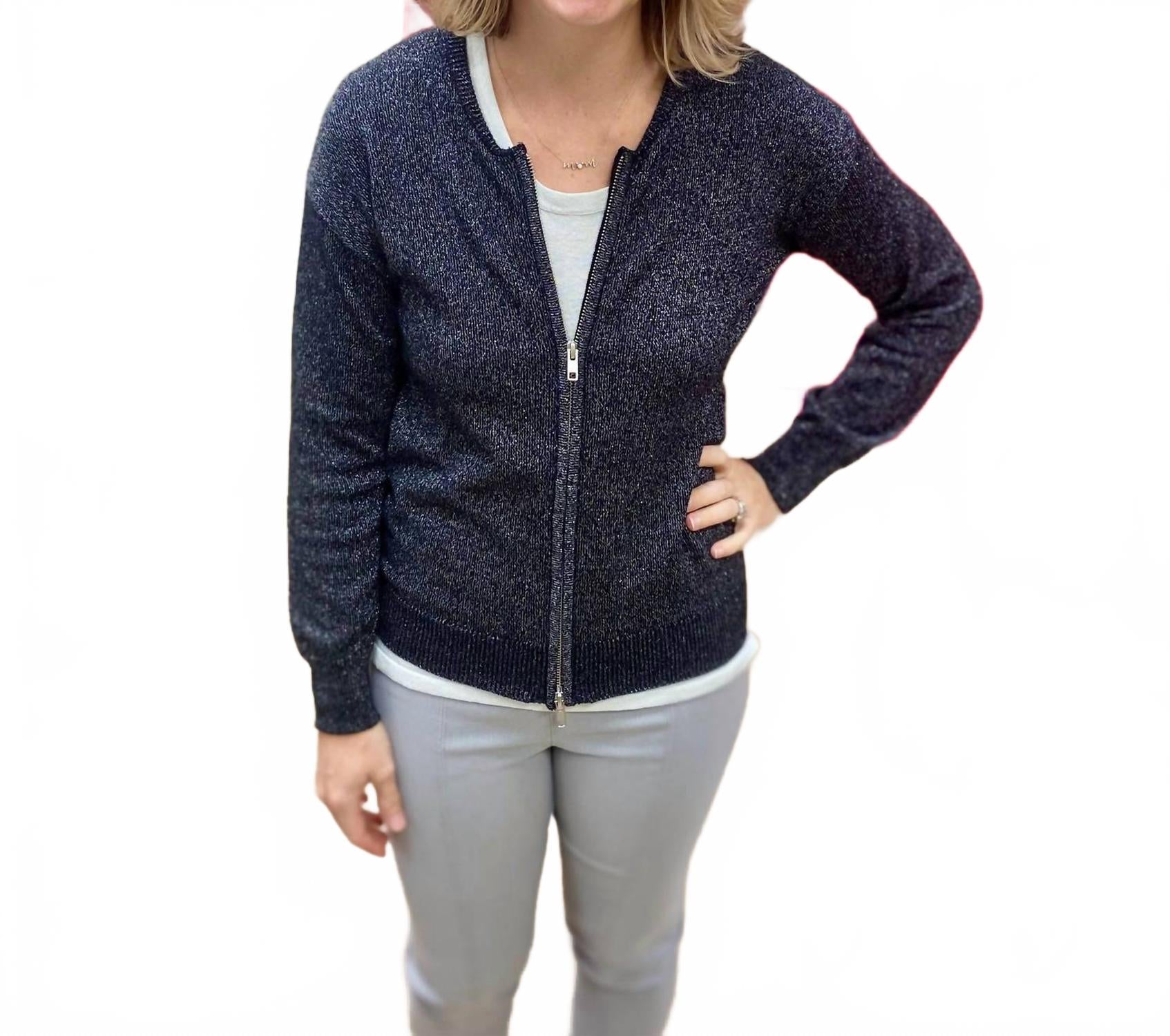 Кардиган на молнии в черном и серебристом цвете Pure Amici
Кардиган на молнии в черном и серебристом цвете Pure Amici