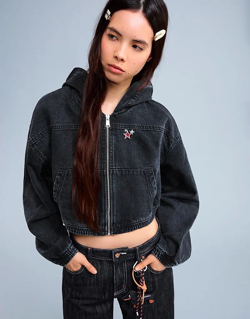 Джинсовая куртка Bershka на молнии черного цвета
Джинсовая куртка Bershka на молнии черного цвета