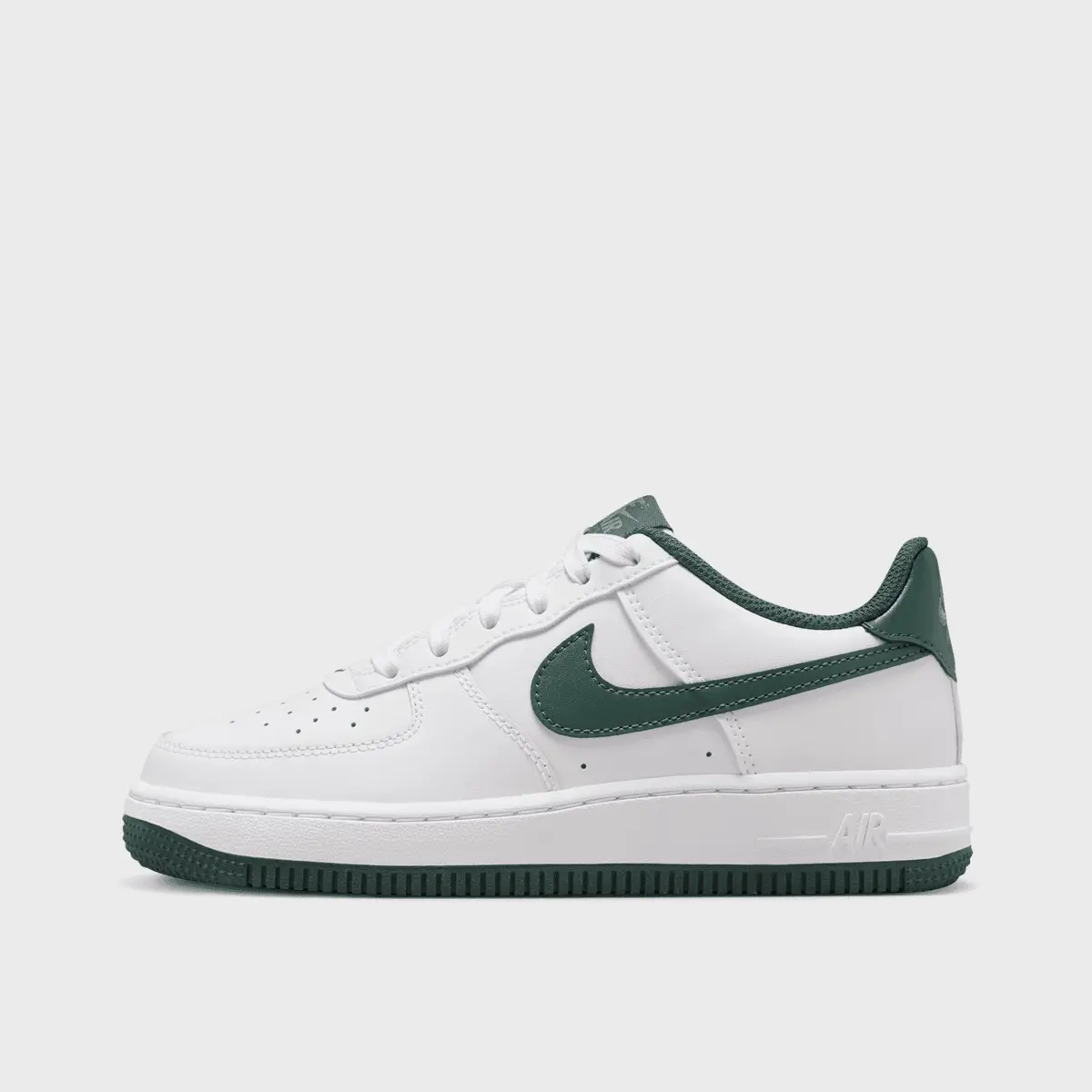 Кроссовки Nike Air Force 1 LV8 2 (GS), белый/зеленый
Кроссовки Nike Air Force 1 LV8 2 (GS), белый/зеленый
