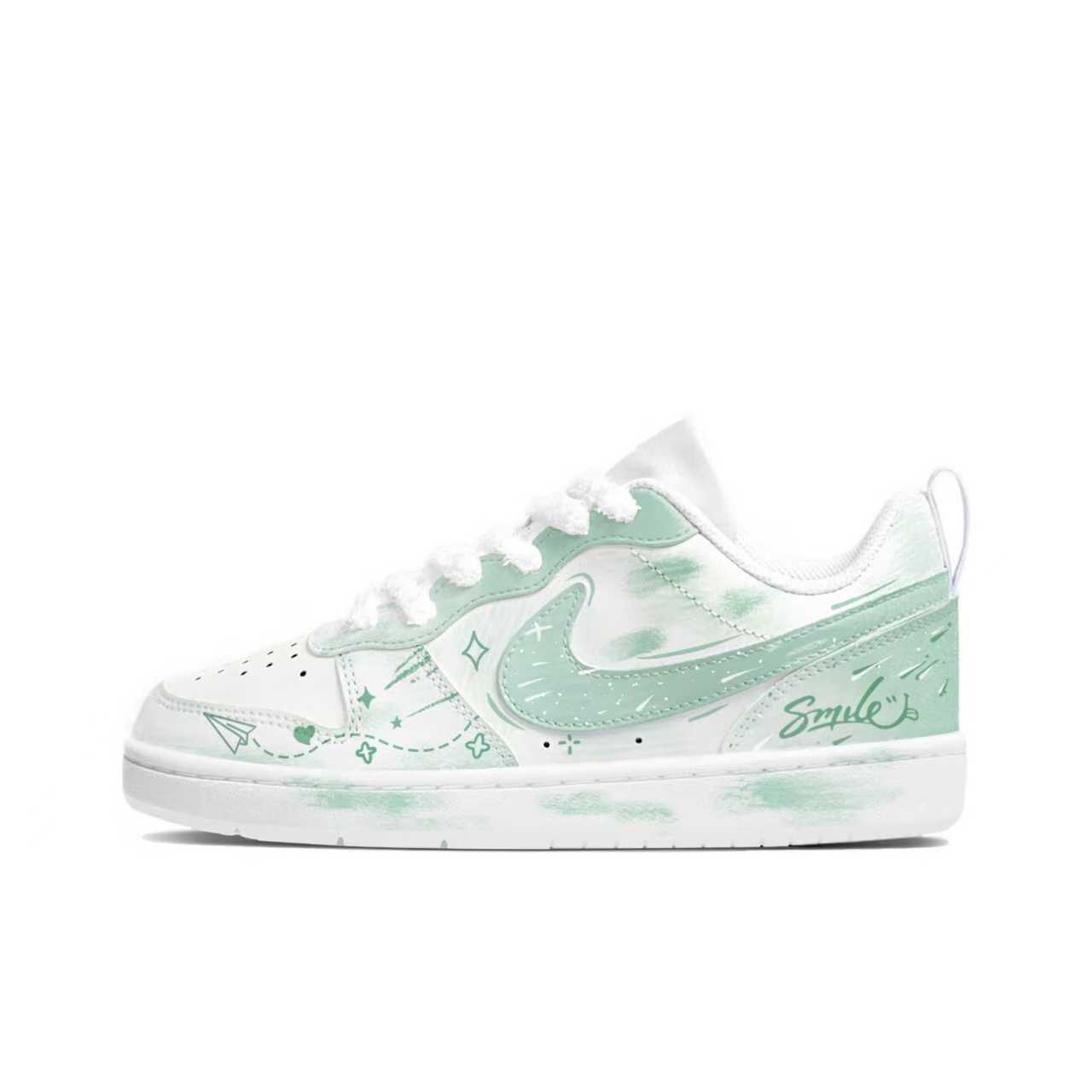 Nike Court Borough Aurora Shooting Stars, амортизирующие, износостойкие низкие кроссовки для скейтбординга White Green, детские
Nike Court Borough Aurora Shooting Stars, амортизирующие, износостойкие низкие кроссовки для скейтбординга White Green, детские