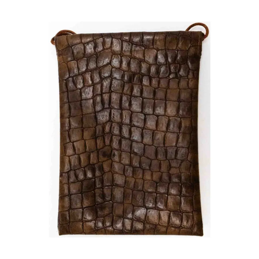 Сумка для игральных костей из искусственной кожи с текстурой аллигатора - коричневый, Dice & Supplies (Unidentifiable Publisher)
Сумка для игральных костей из искусственной кожи с текстурой аллигатора - коричневый, Dice & Supplies (Unidentifiable Publisher)