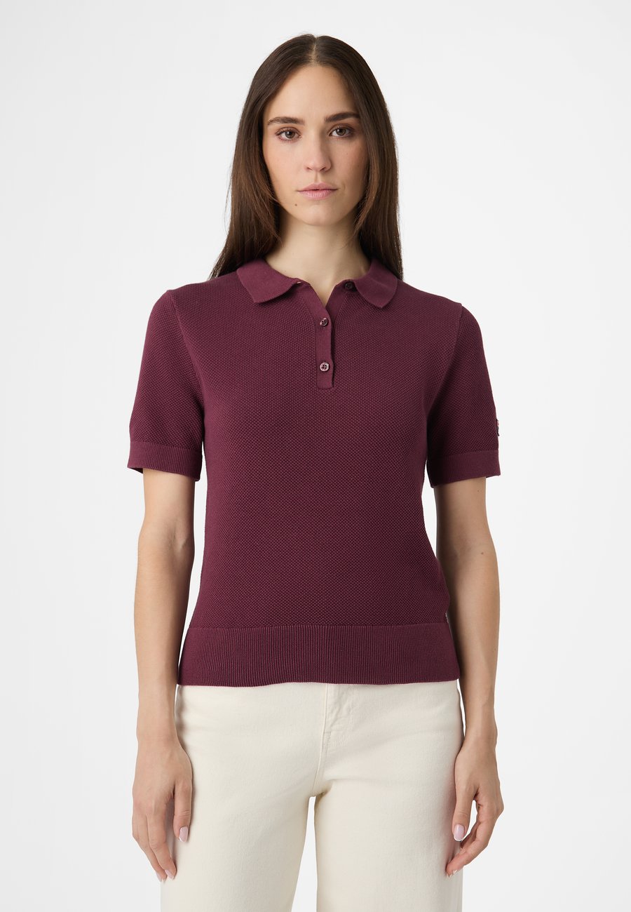 Поло Fila APPAREL, Fig/Bordeaux
Поло Fila APPAREL, Fig/Bordeaux