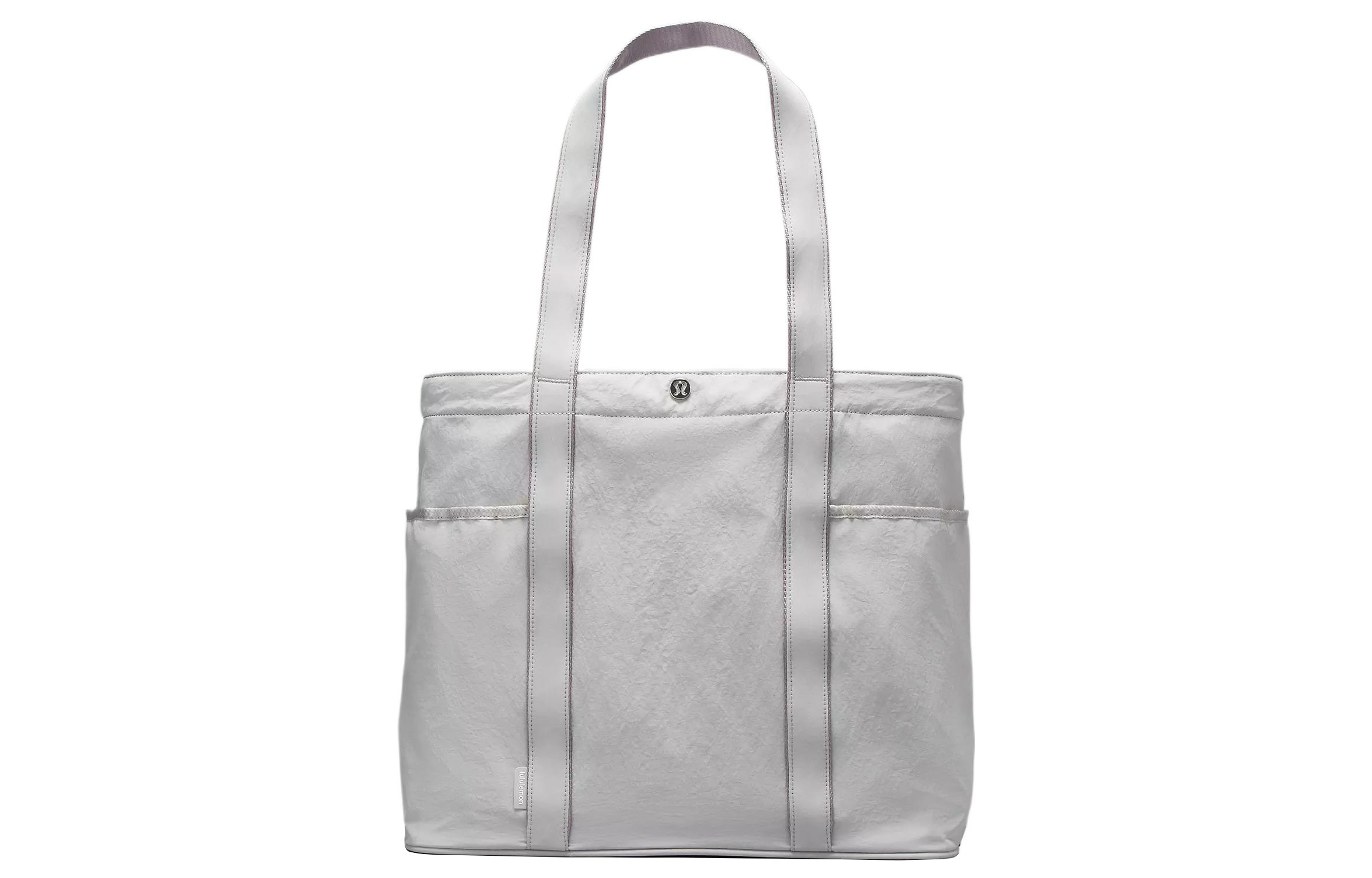 Lululemon Нейлоновая сумка тоут, шоппер, сумка через плечо, женская сумка Regular Unisex Silver Waterdrop
Lululemon Нейлоновая сумка тоут, шоппер, сумка через плечо, женская сумка Regular Unisex Silver Waterdrop