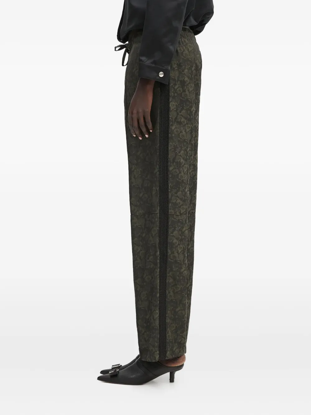 Брюки с цветочным принтом Wales Bonner, зеленый
Брюки с цветочным принтом Wales Bonner, зеленый