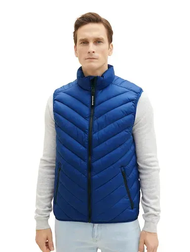 TOM TAILOR стеганый жилет с боковыми карманами на молнии, синий
TOM TAILOR стеганый жилет с боковыми карманами на молнии, синий