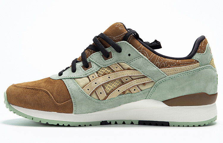 Кроссовки Asics Gel-Lyte 3 мужские, коричневый/светло-коричневый
Кроссовки Asics Gel-Lyte 3 мужские, коричневый/светло-коричневый